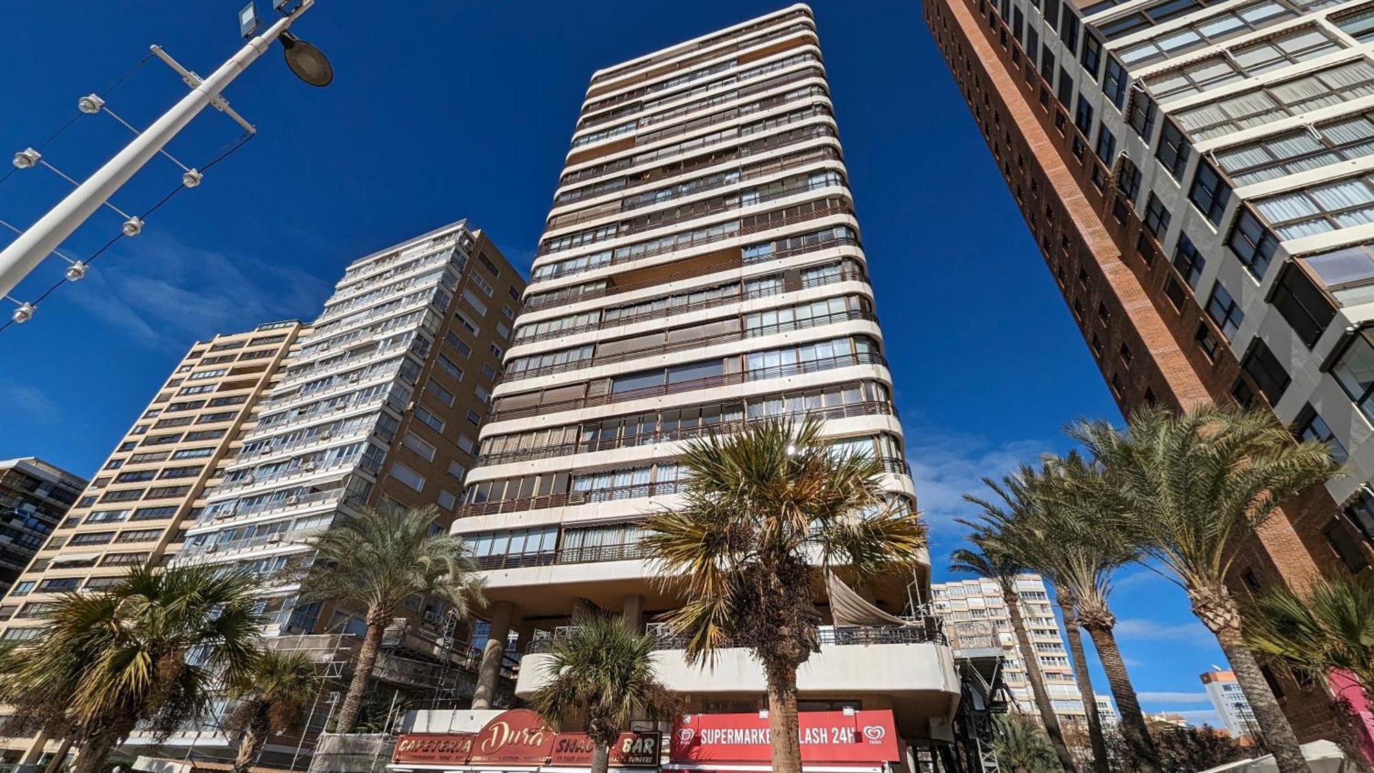 Las Arenas Sea Front Apartments Benidorm Exteriér fotografie