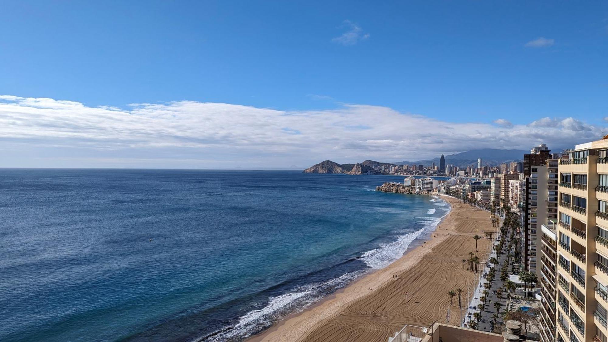 Las Arenas Sea Front Apartments Benidorm Exteriér fotografie