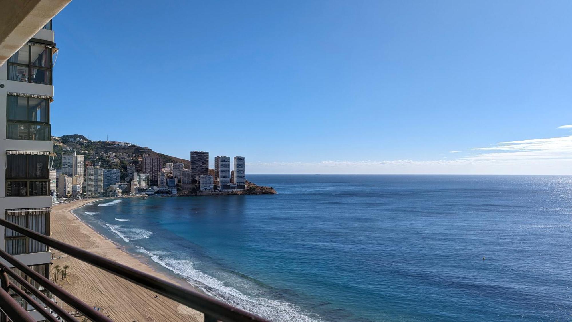 Las Arenas Sea Front Apartments Benidorm Exteriér fotografie
