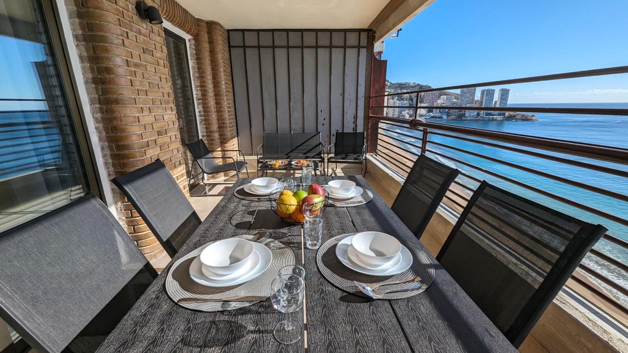 Las Arenas Sea Front Apartments Benidorm Exteriér fotografie